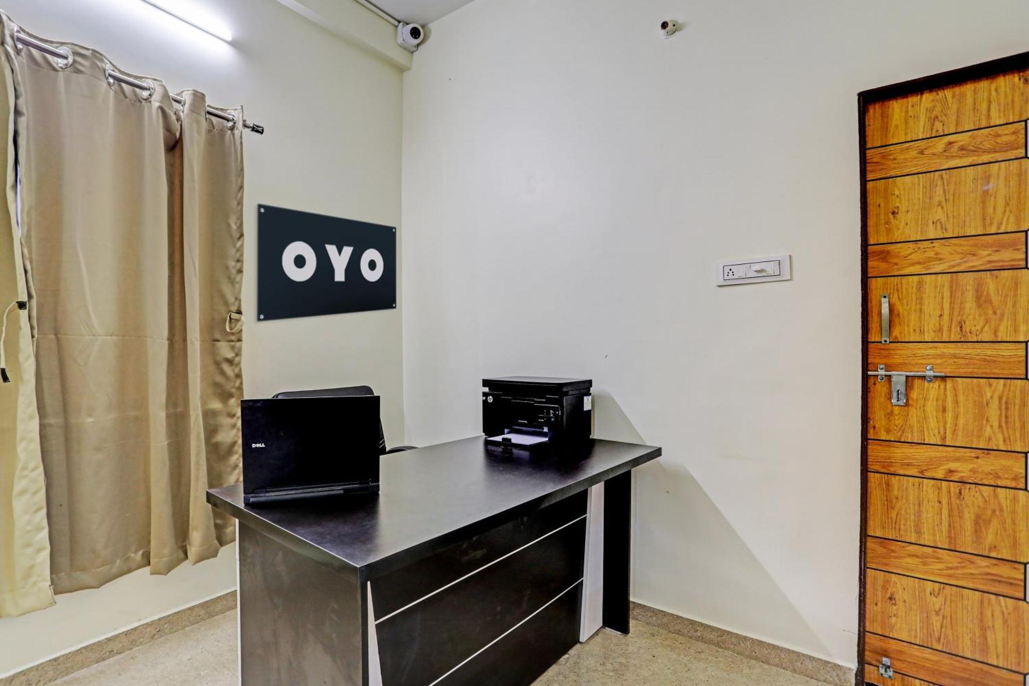 Hotel O P S ناغبور المظهر الخارجي الصورة